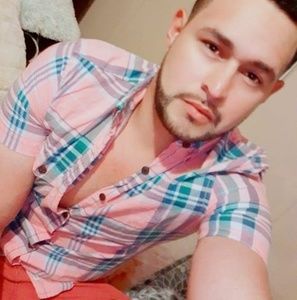 Meet your Posher, Adan